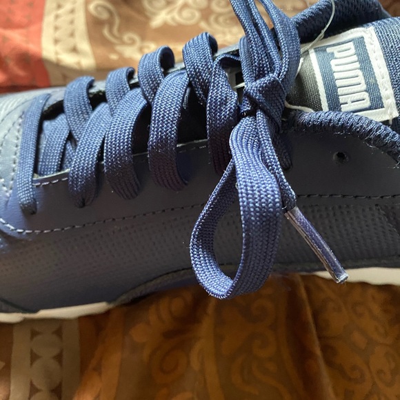 Puma - Picture 3 of 4